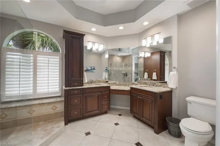 1505 Clermont Dr B202, Naples, Florida 34109