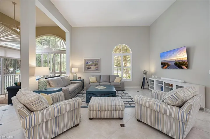 1505 Clermont Dr B202, Naples, Florida 34109