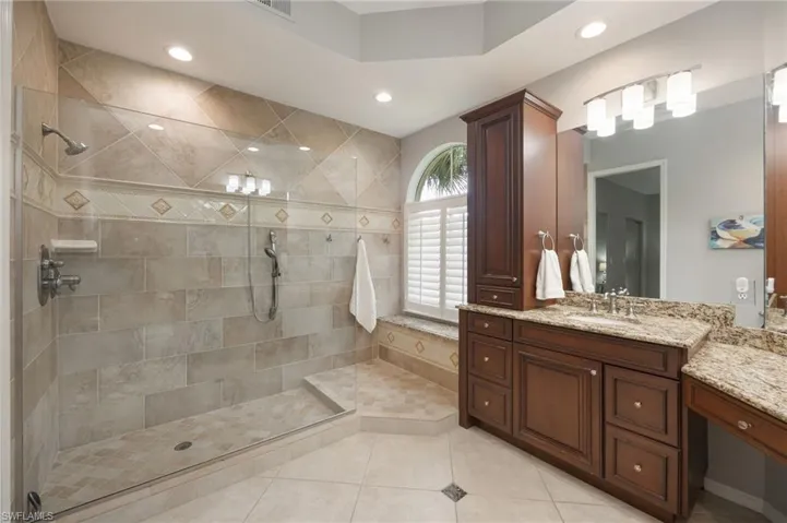 1505 Clermont Dr B202, Naples, Florida 34109