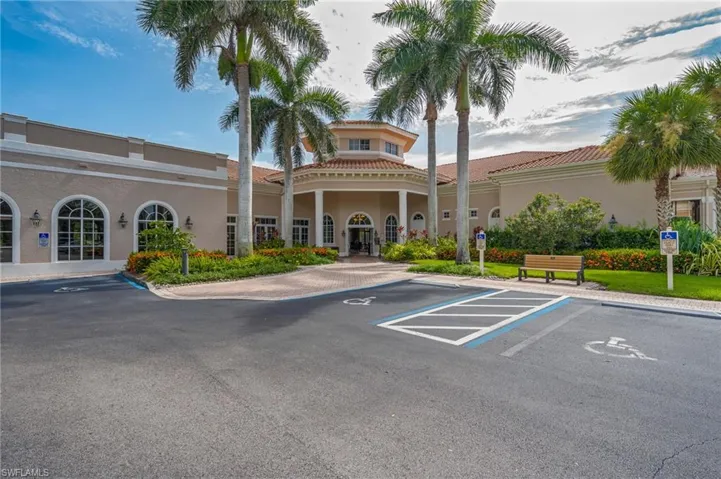 1505 Clermont Dr B202, Naples, Florida 34109