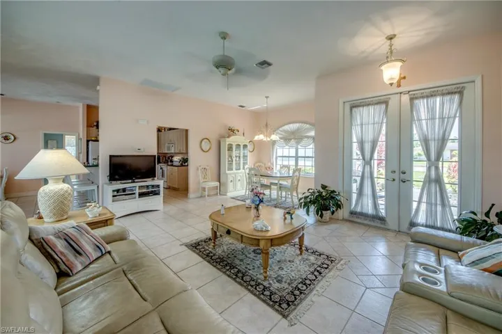 2532 Shelby Pkwy, Cape Coral Fl 33904
