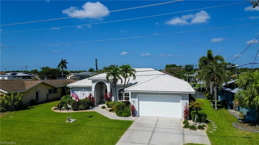 2532 Shelby Pkwy, Cape Coral Fl 33904