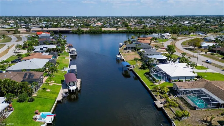 2532 Shelby Pkwy, Cape Coral Fl 33904