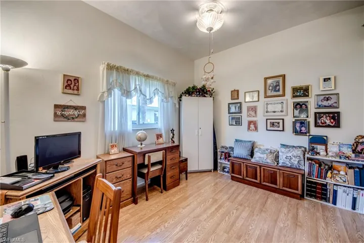 2532 Shelby Pkwy, Cape Coral Fl 33904
