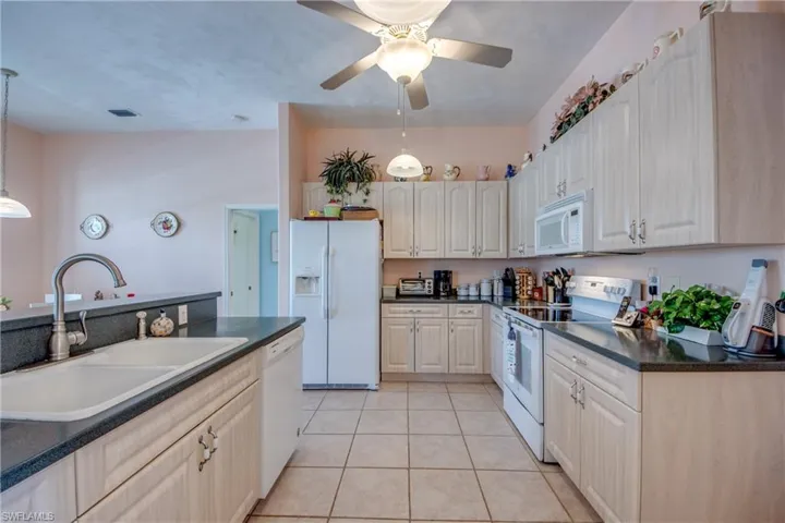 2532 Shelby Pkwy, Cape Coral Fl 33904