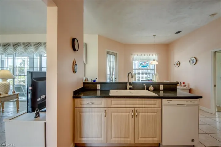 2532 Shelby Pkwy, Cape Coral Fl 33904