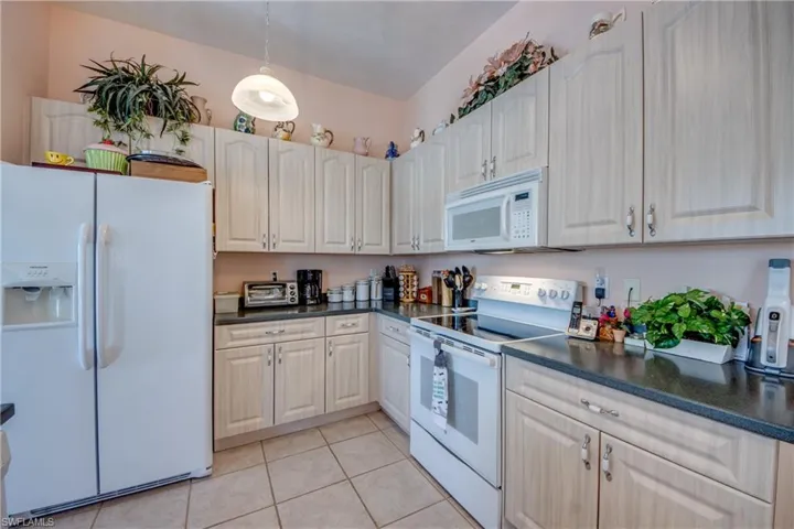 2532 Shelby Pkwy, Cape Coral Fl 33904