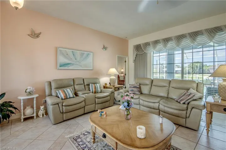 2532 Shelby Pkwy, Cape Coral Fl 33904