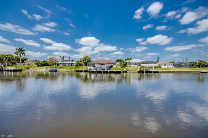 2532 Shelby Pkwy, Cape Coral Fl 33904