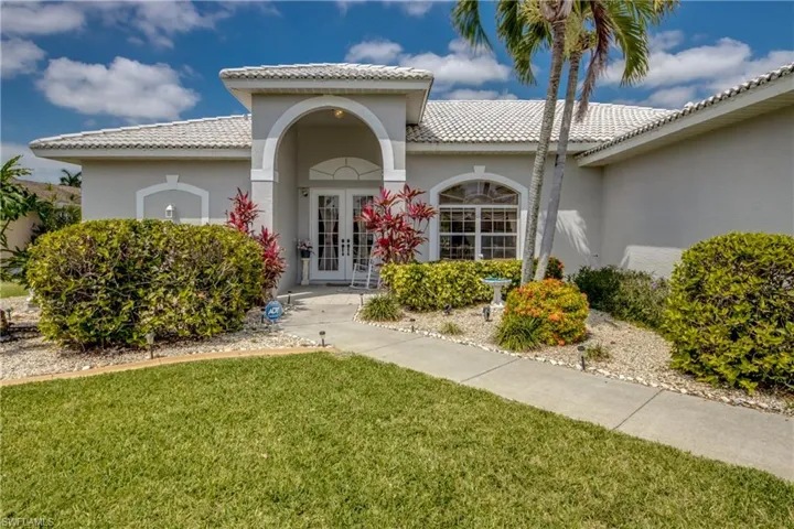 2532 Shelby Pkwy, Cape Coral Fl 33904