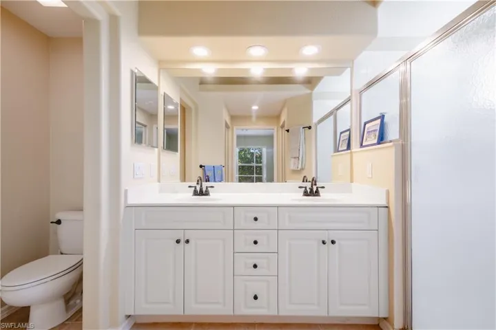 8443  Ibis Cove  CIR, Naples, FL 34119