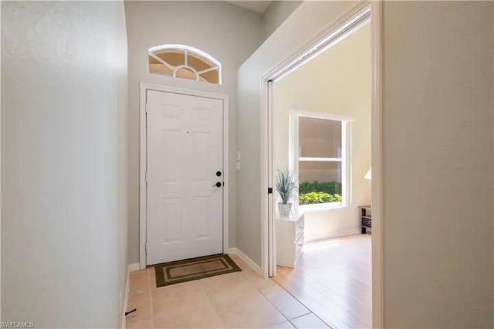 8443  Ibis Cove  CIR, Naples, FL 34119