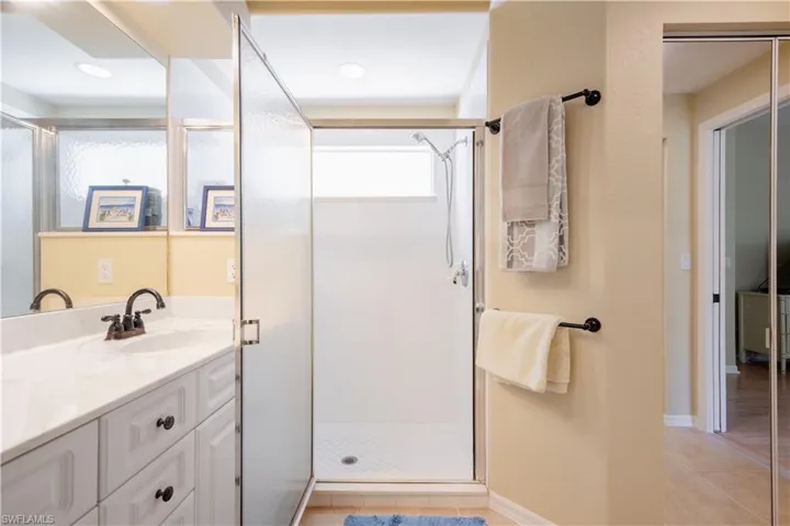 8443  Ibis Cove  CIR, Naples, FL 34119