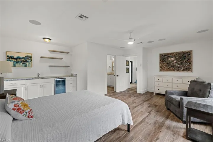 1st floor BR