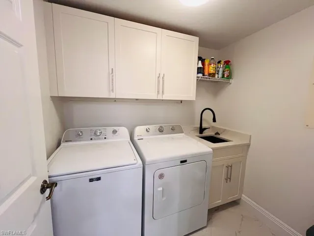 425 Cove Tower Dr # 902, Naples, Florida 34110