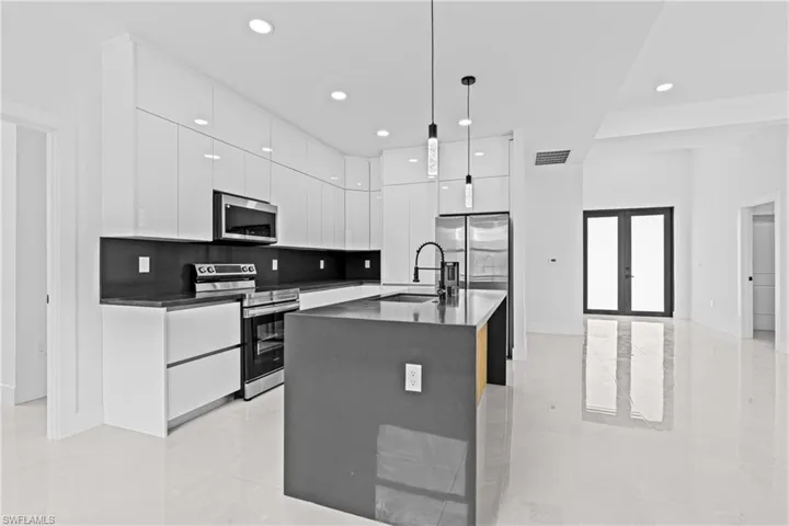 618 Raintree St E, Lehigh Acres, Florida 33974