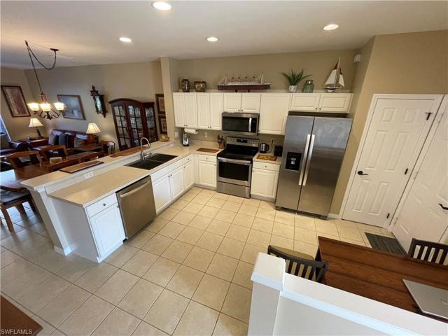 8350 Village Edge CIR # 2, FORT MYERS FL 33919