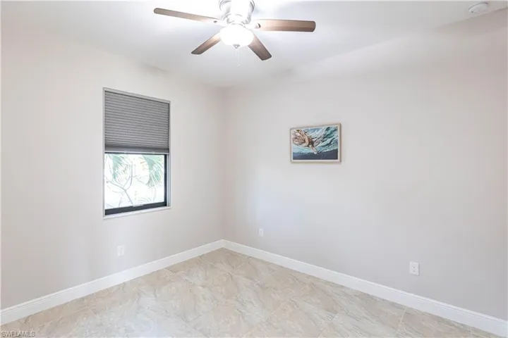 Empty room with ceiling fan