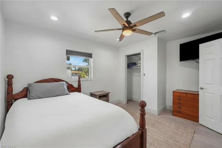 Main House - Guest  Bedroom 1