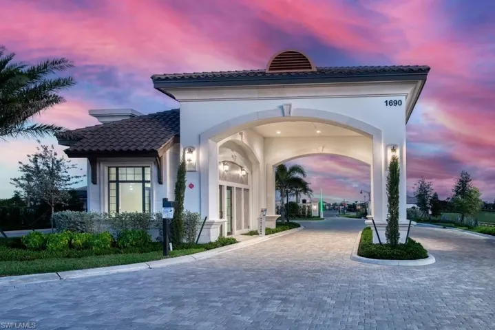 1645 Serena Ave, Naples, Florida 34120
