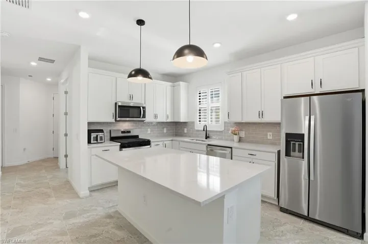 1645 Serena Ave, Naples, Florida 34120