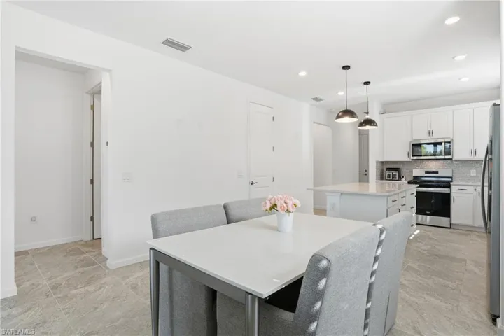1645 Serena Ave, Naples, Florida 34120