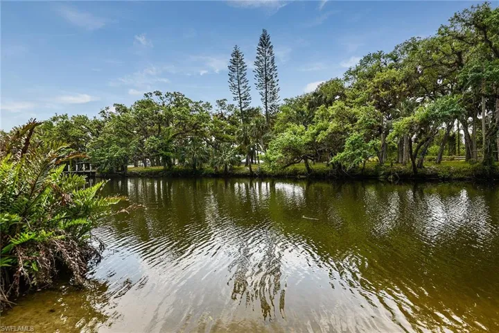 13699  Edgewater Trace  DR, Fort Myers, FL 33905