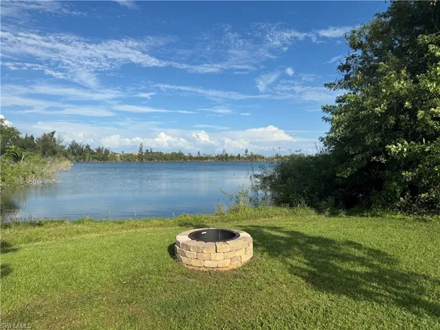 407 SW 18th  CT, Cape Coral, FL 33991