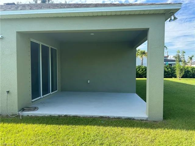 407 SW 18th  CT, Cape Coral, FL 33991