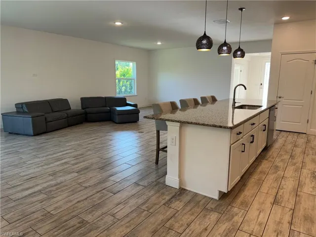 407 SW 18th  CT, Cape Coral, FL 33991