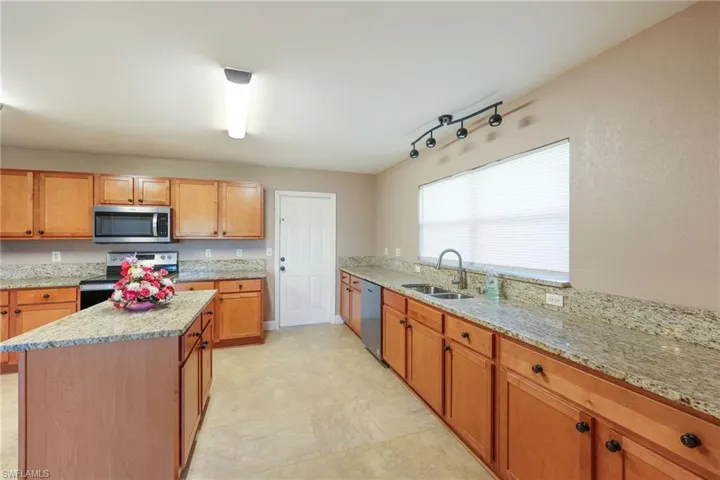317 Progress Ave, Lehigh Acres Fl 33974