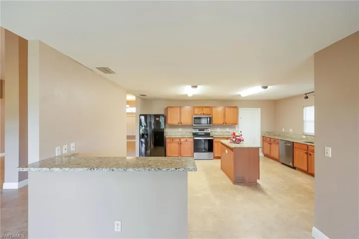 317 Progress Ave, Lehigh Acres Fl 33974