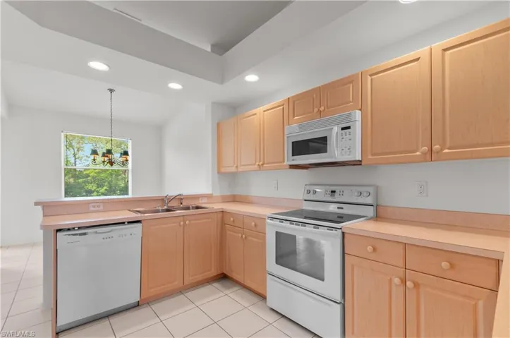 14070  Eagle Ridge Lakes  DR, Fort Myers, FL 33912