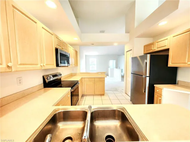 14070 Eagle Ridge Lakes Dr 202, Fort Myers, Florida 33912