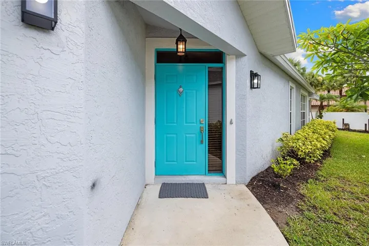 3157 Carriage Cir, Naples, Florida 34105