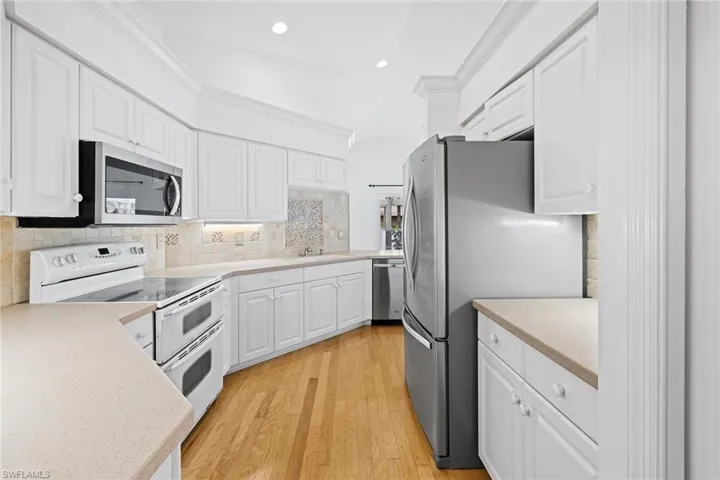 3157 Carriage Cir, Naples, Florida 34105