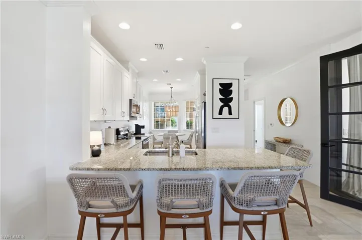 9374  Pocida  CT, Naples, FL 34119