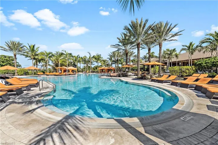 9374  Pocida  CT, Naples, FL 34119