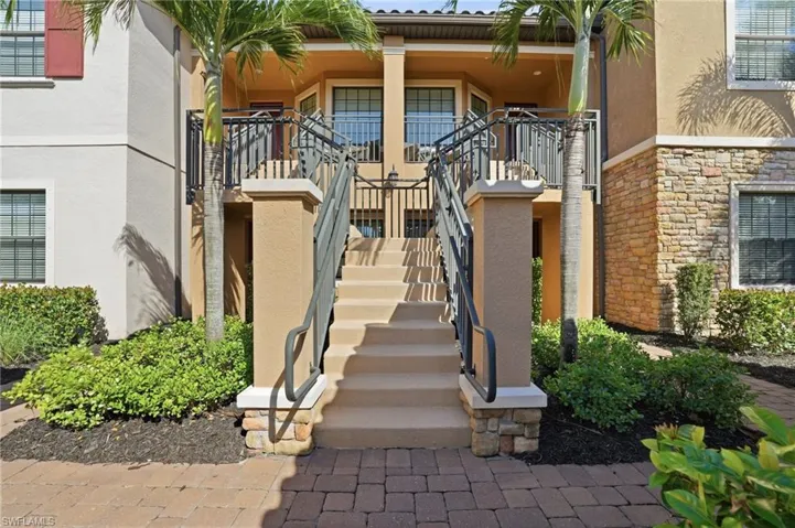 9374  Pocida  CT, Naples, FL 34119