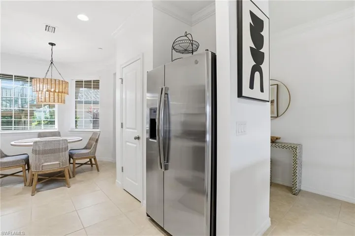 9374  Pocida  CT, Naples, FL 34119