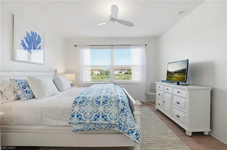 9374  Pocida  CT, Naples, FL 34119