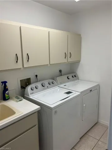 22 Se 10th Ave, Cape Coral, Florida 33990