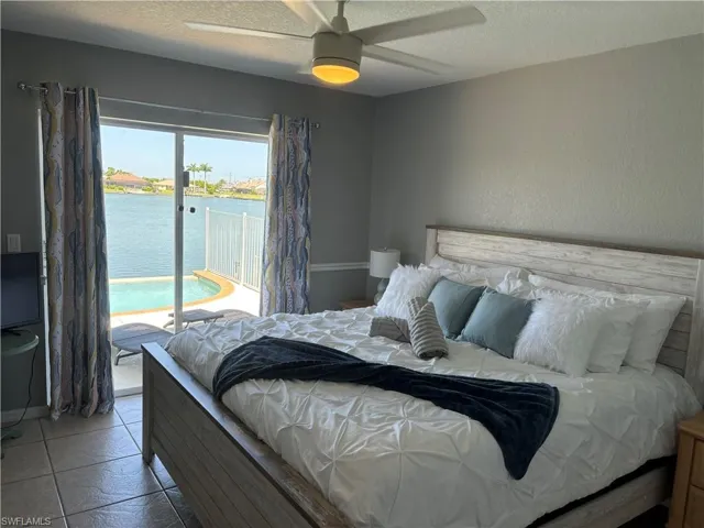 22 Se 10th Ave, Cape Coral, Florida 33990