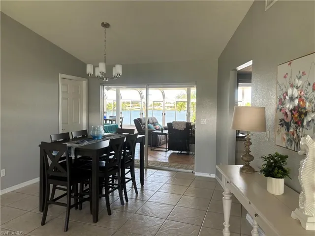 22 Se 10th Ave, Cape Coral, Florida 33990