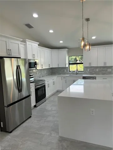 3912  39th SW ST, Lehigh Acres, FL 33976