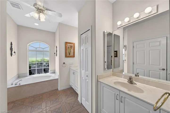 3815 Nw 5th Ter, Cape Coral, Florida 33993