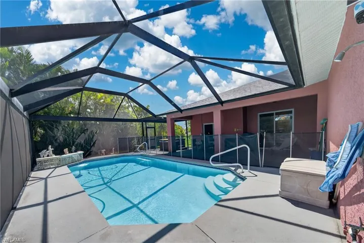3815 Nw 5th Ter, Cape Coral, Florida 33993