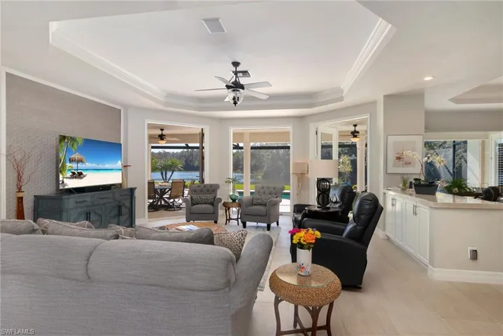 8068  Tiger Lily  DR, Naples, FL 34113
