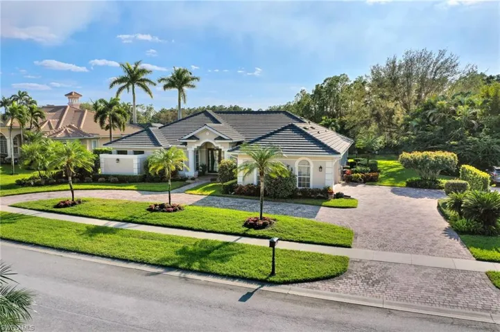 8068  Tiger Lily  DR, Naples, FL 34113