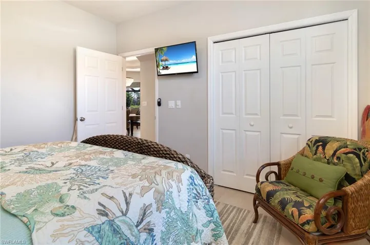 8068  Tiger Lily  DR, Naples, FL 34113